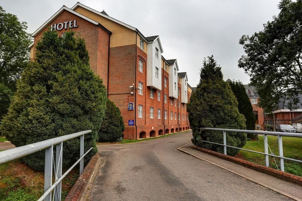 Doubletree By Hilton Reading M4 J10, An Hilton Hotel Wokingham Zewnętrze zdjęcie